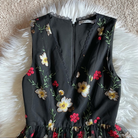 Alice+Olivia Black Becca Pouf Embroidered Dress - Picture 6 of 7